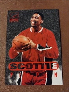 1996 SCOTTIE PIPPEN SCORE BOARD NBA CARD #96 CHICAGO BULLS BLAZERS ROCKETS 1 - Bild 1 von 2