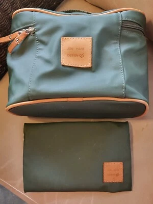 Juego de 2 piezas Estuche de Maquillaje Jon Hart Bolsa de Artículos de Aseo y Bolsa con Cremallera Mongramas "CAH" Foto 1 de 4