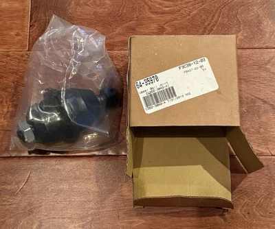 Rótula superior C3SZ -3049 - AJ 1963-1966 Ford Thunderbird Foto 1 de 3