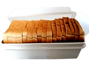 Tupperware 17 Slice Bread Loaf Keeper #1508 Almond w/ High Frosted Lid #1509 - Picture 1 of 3
