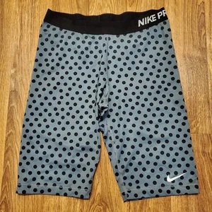 Nike Pro Compression Shorts Women XL Gray Black Polka Dot Athletic Cycling - Picture 1 of 6