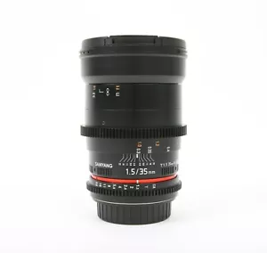 Samyang 35mm T1.5 VDSLRII Cine Lens for Canon EF Mount with Both Caps - Picture 1 of 7
