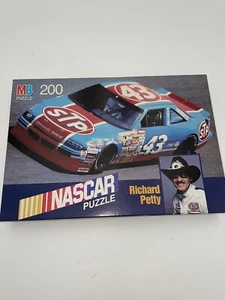 RICHARD PETTY #43 NASCAR PUZZLE MB Milton Bradley 200 PIECE SEALED 1990 - Picture 1 of 10