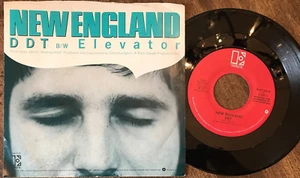 NEW ENGLAND - DDT / ELEVATOR 45 & PICTURE SLEEVE VG+ - Picture 1 of 2