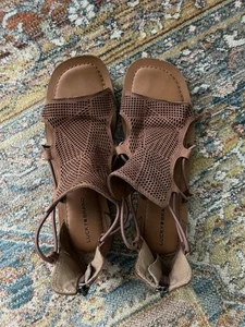 Lucky Brand Women's sandals Size 8 - Picture 1 of 6