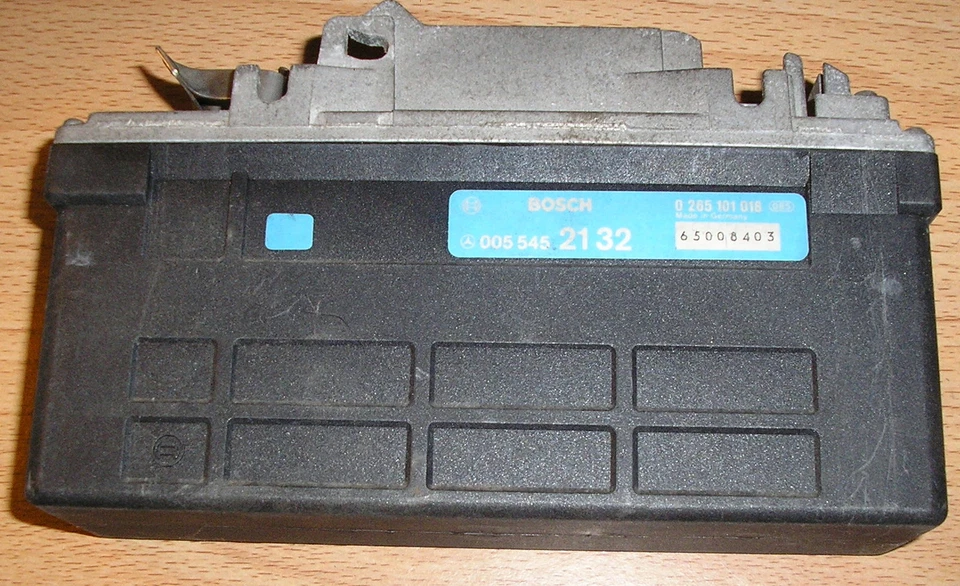 MÓDULO ABS MERCEDES-BENZ REPUESTOS 190E 300E 005 545 2132  Foto 1 de 1