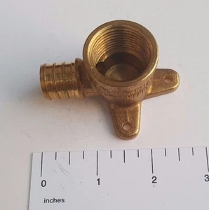 (5) 3/4" PEX X 3/4" HEMBRA NPT ROSCADO CAÍDA OREJA CODO CRIMPADO ACCESORIOS SIN PLOMO - Imagen 1 de 3