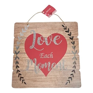 Arte de pared colgante Love Each Moment MDF San Valentín citas inspiradoras - Imagen 1 de 9