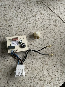 Miele SDRF5 Compact C2 Vacuum Cleaner Part = EDW-S14203 PCB Board + Switch - Picture 1 of 5