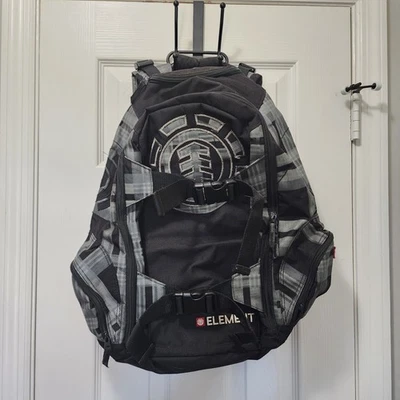 Mochila escolar de skateboard vintage ELEMENT Mohave negra/gris a cuadros Sk8 Foto 1 de 4