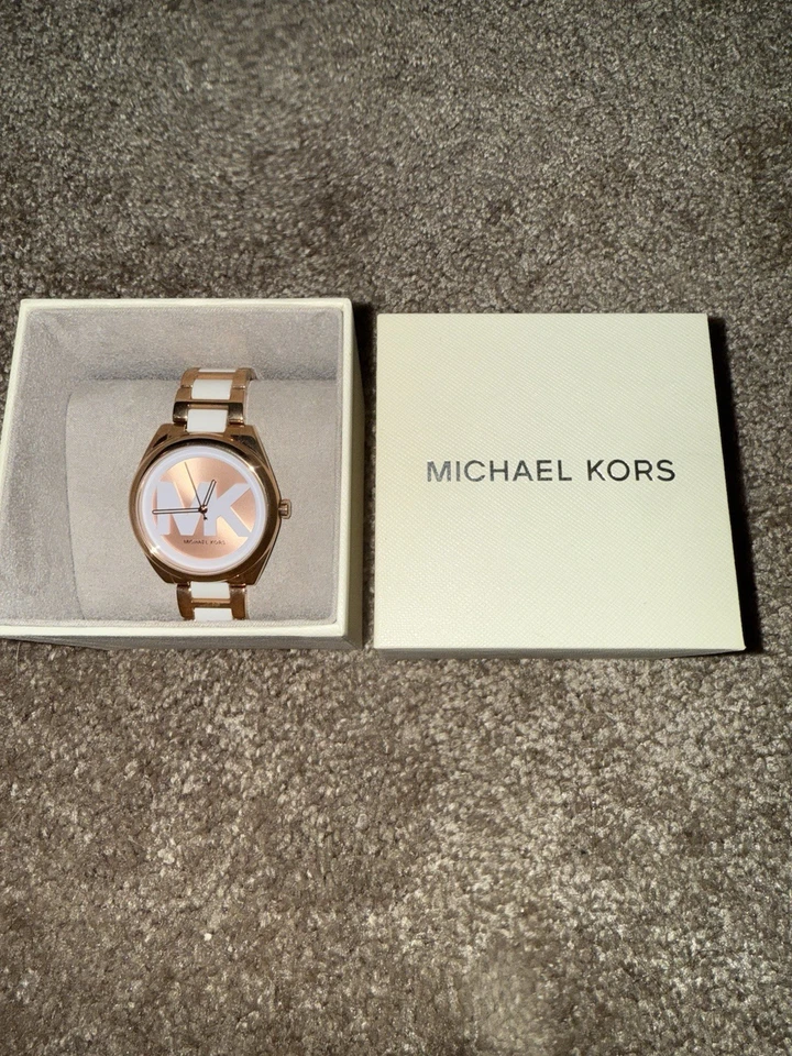 Reloj Michael Kors Janelle 3 manecillas esfera oro rosa dos tonos correa acero MK7134 Foto 1 de 4
