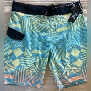 Volcom Boys Board Shorts Bathing Suit NEW size 20 blue green pink pockets - Picture 1 of 8