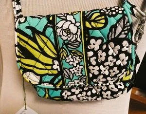 Vera Bradley ISLAND BLOOMS SHOOT FROM THE HIP Belt Fanny Crossbody Adjustble NWT - Picture 1 of 5
