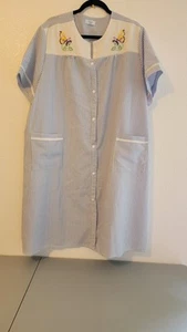 Blue & White Striped Embroided Short Sleeve House Dress 3XL Pockets Pre-owned - Picture 1 of 11