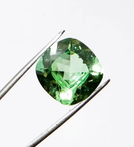 21.00 Cts Natural Olive-Green Peridot Square Cut Pak Loose Gemstone Certified - Picture 1 of 6