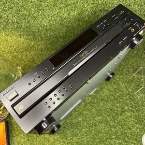 Sony CDP-CA70ES HiFi 5 Disc CD Player / Changer TESTED  W/Remote - Picture 1 of 12