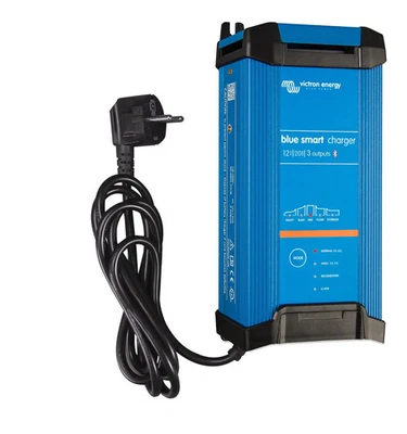 Caricabatterie VictronEnergy Blue Smart IP22 12V 30A 12/30 3 Uscite BPC123048002 - Immagine 1 di 4