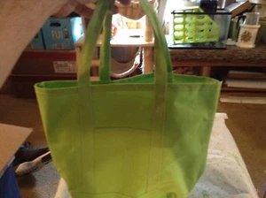 Green canvas tote bags - Picture 1 of 3
