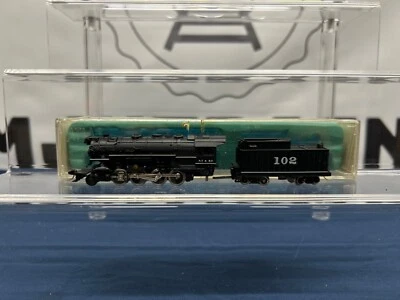 Atlas N A.T.S.F. (Santa Fe) #102 2-8-0 Steam Engine DC 2112 (T) - Image 1 of 4