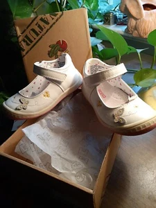 NEW! TODDLER GIRL'S BEEKO PRISSY ANKLE STRAP MARY JANE SHOE SIZE 8 - Picture 1 of 4