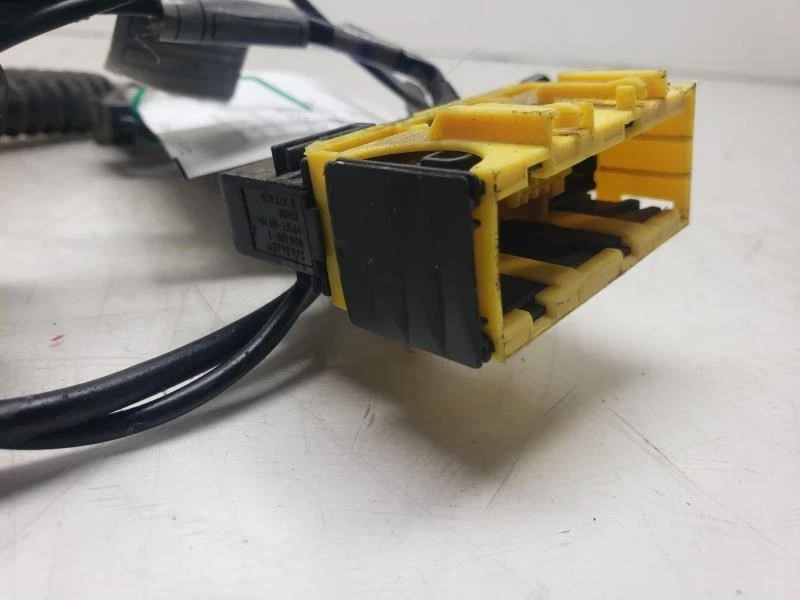 01 02 03 04 05 BMW 325I E46 SDN HEBILLA FL Foto 1 de 1