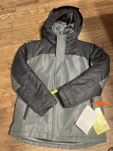 All In Motion - Boys' Short Puffer Jacket Size 8-10 Gray W/ Black Water RSRP $60 - Picture 1 of 3