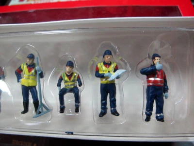 6pcs 1/50 Small Worker Figure Model Engineering Scene Action for 1:50 CAT Truck - Image 1 of 4