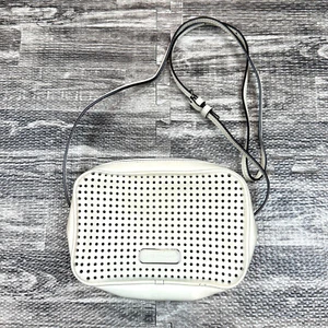 MARC by Marc Jacobs perforierte SALLY Geldbörse 100 % Rindsleder Elfenbein Umhängetasche - Bild 1 von 8