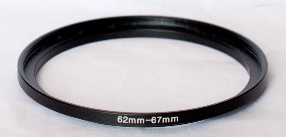 Unbranded 62-67mm step up ring. - Image 1 of 1