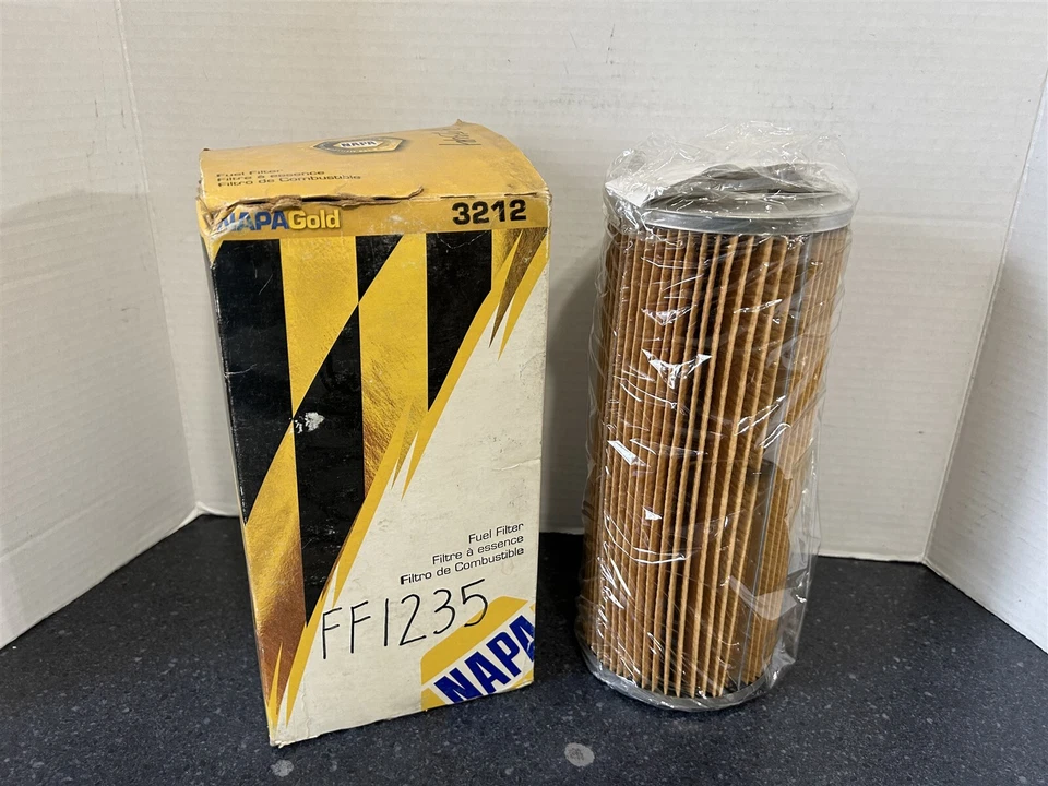Napa Gold New Old Stock Part # 3212 , FF1235, FUEL FILTER - Image 1 of 1