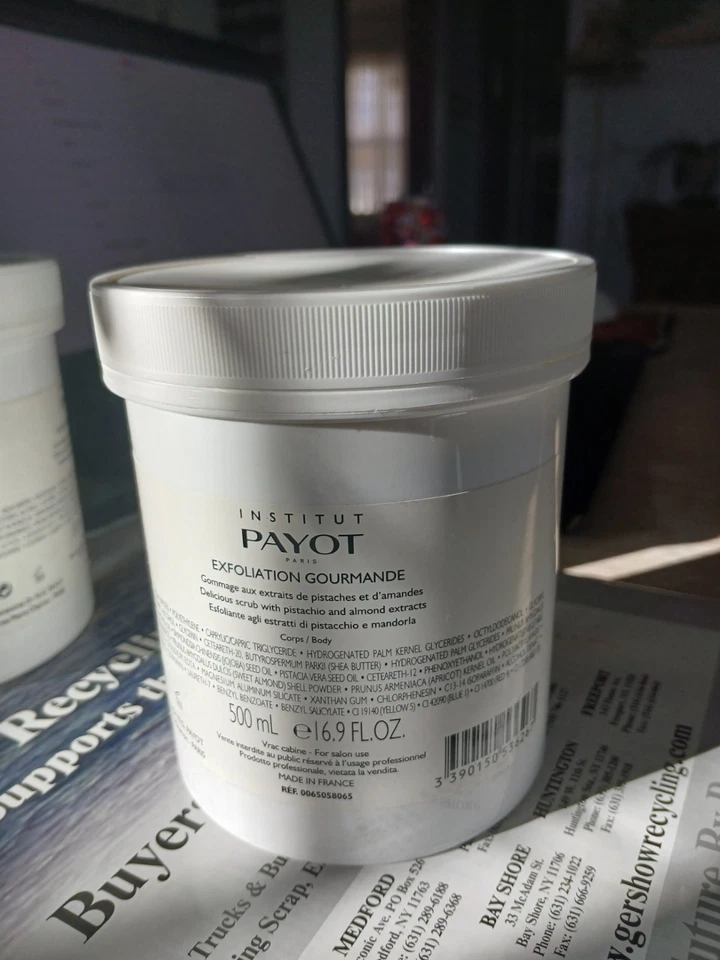 Отшелушивающий вкусный скраб для тела с экстрактами фисташек и миндаля Payot ~ 16,9 унции - Изображение 1 из 1