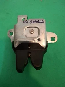 93-97 TOYOTA COROLLA TRUNK LATCH ACTUATOR RELEASE REAR DECK LID LOCK OEM - Picture 1 of 5
