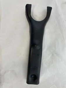 ZA-124 Manual Transmission Components - Clutch Fork FORD 250, 350, SUPER DUTY - Picture 1 of 2