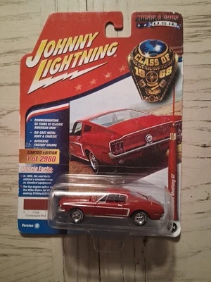 1/64 Johnny Lightning Muscle Cars EE. UU. CLASE DE 1968 MUSTANG GT ROJO Foto 1 de 3
