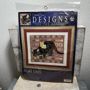 De colección Años 90 Lesley Ann Marfil Gatos Diseños para Aguja Contado Punto de Cruz Kit #5605 - Imagen 1 de 23