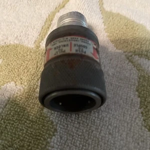 Quick Disconnect Coupling Half, Bulkhead P/N OMP2505-3 - New Condition - Picture 1 of 3