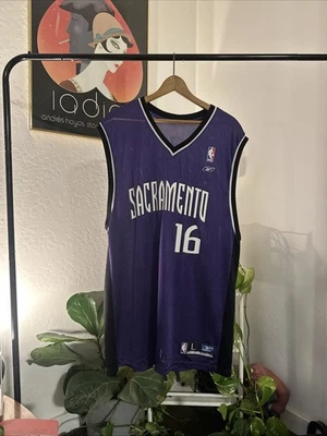 Camiseta deportiva vintage Reebok Peja Stojakovic #16 Sacramento Kings talla grande NBA Y2K Foto 1 de 4