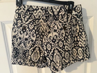 Dear John Blue And White Pattern Shorts Size 27 - Image 1 of 4