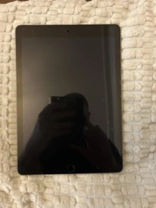 Apple iPad Air 2nd Generation 9.7" Display, 64GB, WiFi, Space Grey - Picture 1 of 5
