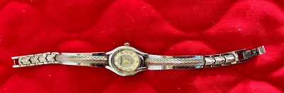 RELOJ Precision by Gruen elegante dorado para dama - Funciona Foto 1 de 4