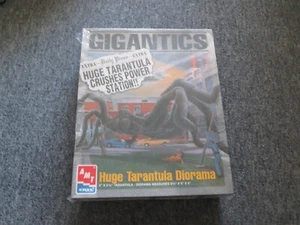 AMT ERTL Gigantics riesige Tarantel Diorama MODELLBAUSATZ NEU VERSIEGELT #8391 - Bild 1 von 9