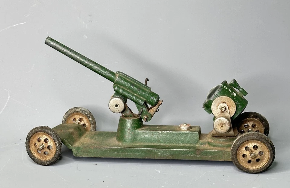 ASTRA PHAROS MOBILE AA GUN & TOY SEARCH LIGHT Good Used Vintage Toy - Image 1 of 4