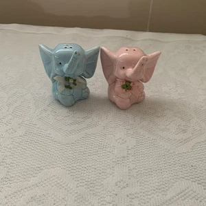 Elephant Salt And Pepper Shakers Blue And Pink Never Used - Picture 1 of 4