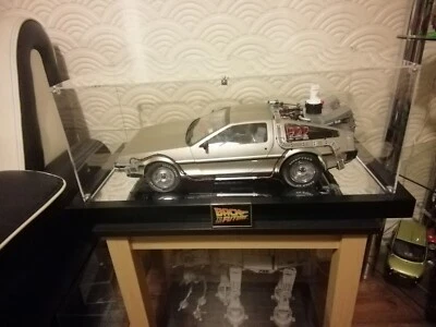 Display Case Cover for Back to the Future DeLorean Eaglemoss 1/8 Scale Model - Image 1 of 4