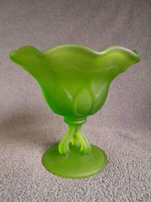 Vintage 1940s Westmoreland Green Satin Glass Twisted Foot Compote Dish 5x5.5 - Image 1 of 4