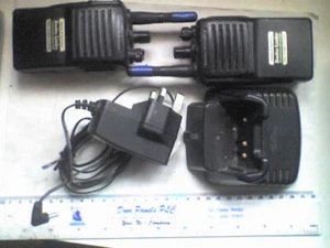 2 x Vertex Standard VX-351-EG3J-1 PMR446 Commercial Radio , Battery & UK Charger - Zdjęcie 1 z 4