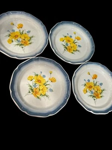 Mikasa Country Club AMY 4 Dinner Plates 10.75” Japan Blue Yellow Flowers - Picture 1 of 5