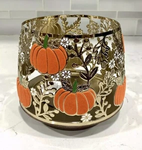 Bath & Body Works Velvet Pumpkin 3-Wick Candle Holder Pedestal FALL HALLOWEEN - Picture 1 of 7