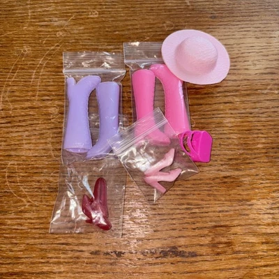 Кукольные туфли для Barbie набор из 4 подходящих пар + шляпа и сумочка - Изображение 1 из 4