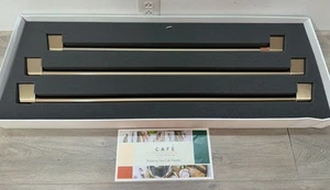 GE Cafe CXLB3H3PMBZ Frigorifero Porta Francese Kit Maniglia 3 Pezzi Bronzo Spazzolato - Foto 1 di 6